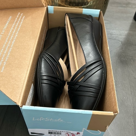 LifeStride Incredible Slip On (WIDE) - Picture 2 of 8